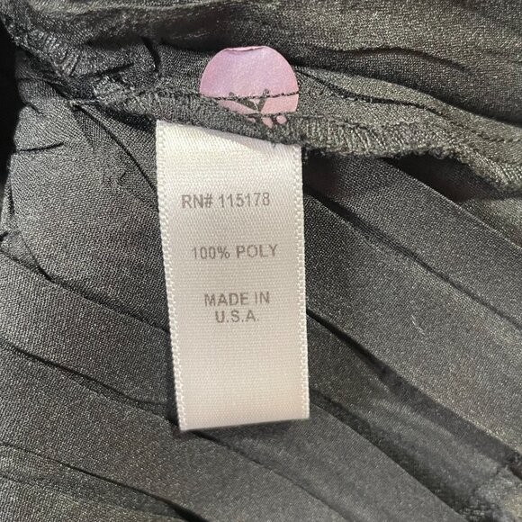 NWOT Komarov Stretch Lace Overlay Top with Camisole Black Cap Sleeves Size L - Picture 15 of 16